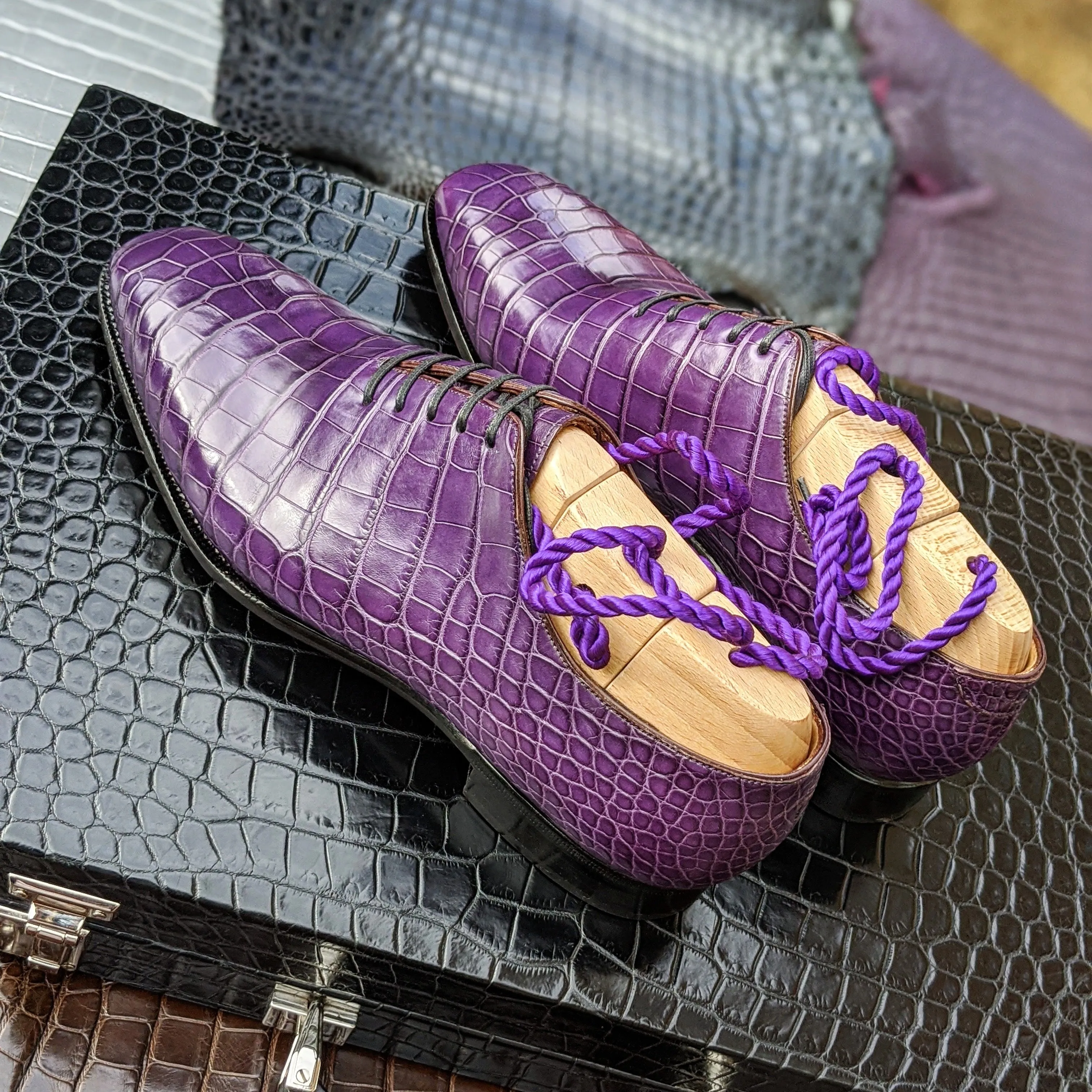 Ascot Wholecut - Mauve Alligator