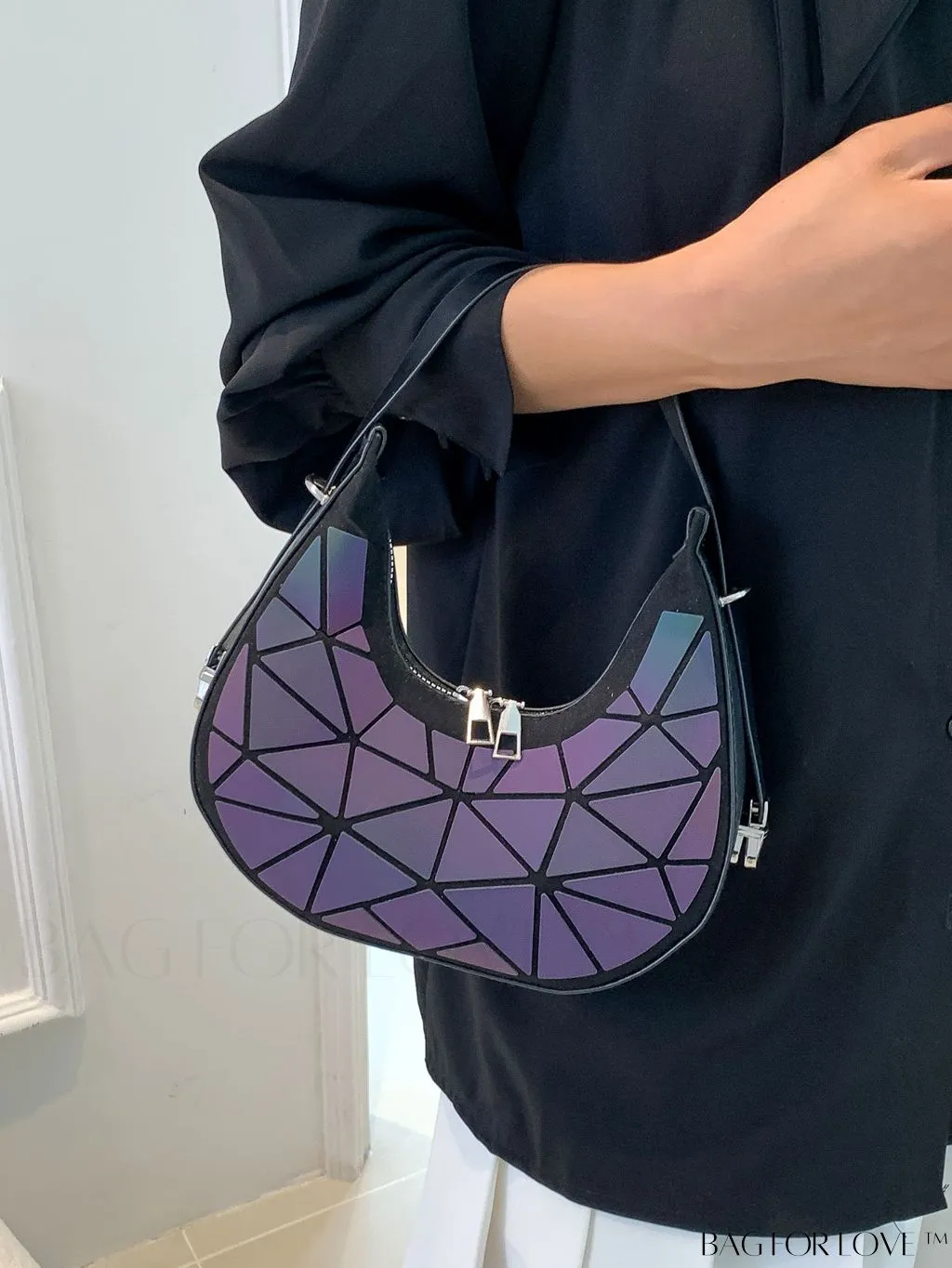 BagForLove - Chic Metallic Geometric Glossy Underarm Bag