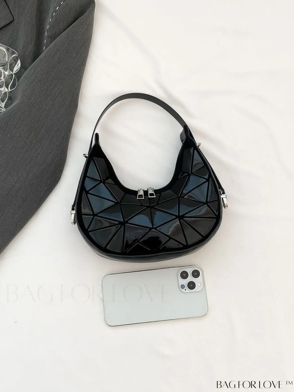 BagForLove - Chic Metallic Geometric Glossy Underarm Bag