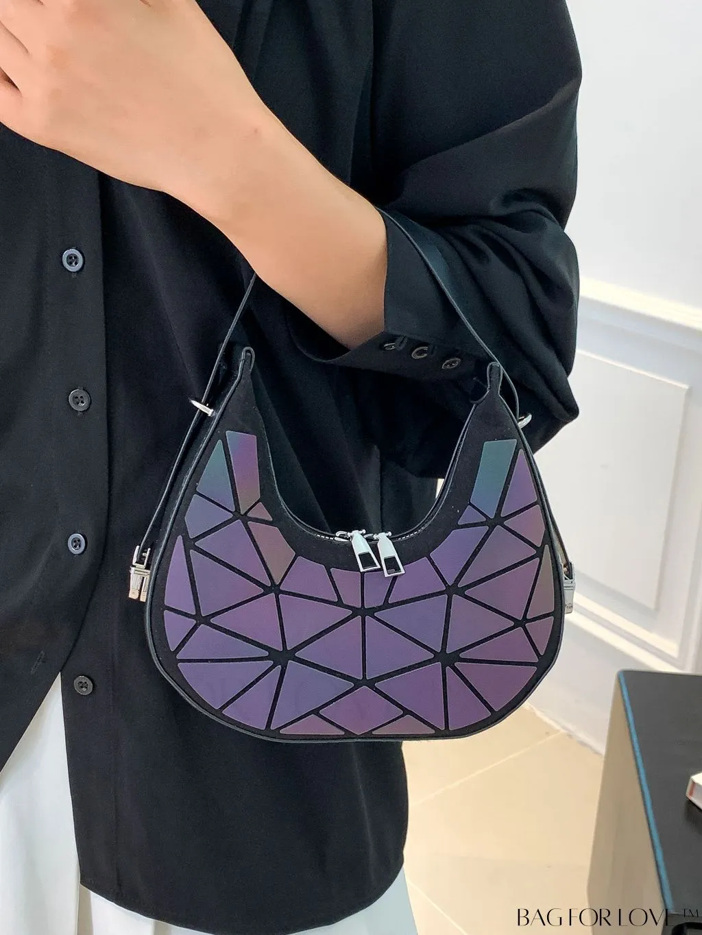 BagForLove - Chic Metallic Geometric Glossy Underarm Bag