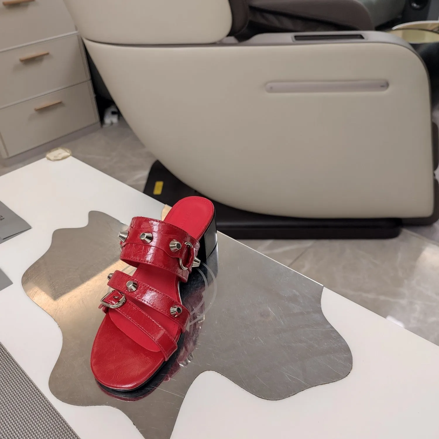 Balanciaga SHEEPSKIN WAX-OIL MEDIUM SANDALS STUDDED HEELED RED VIP offer Final hours IN STRAPPY