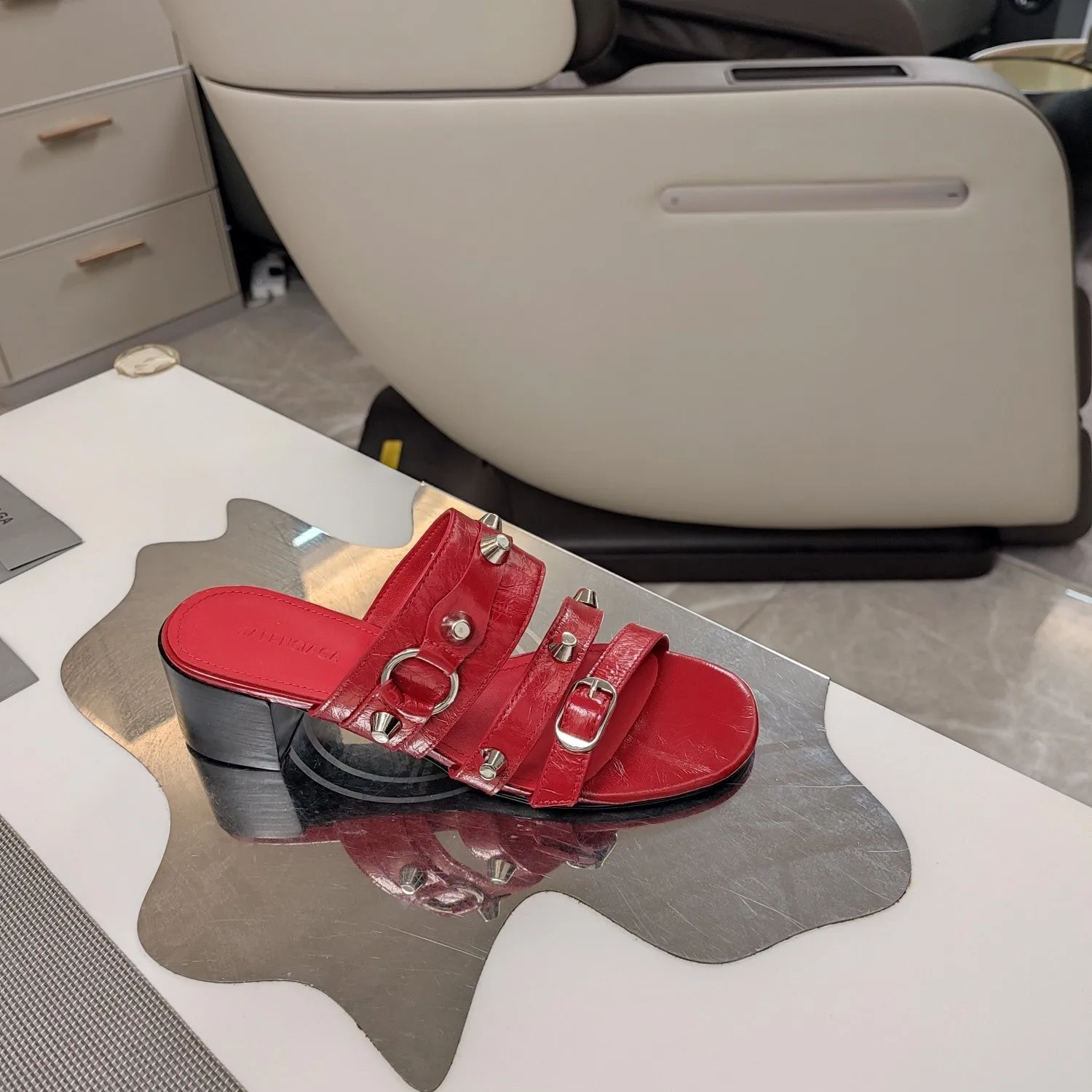 Balanciaga SHEEPSKIN WAX-OIL MEDIUM SANDALS STUDDED HEELED RED VIP offer Final hours IN STRAPPY
