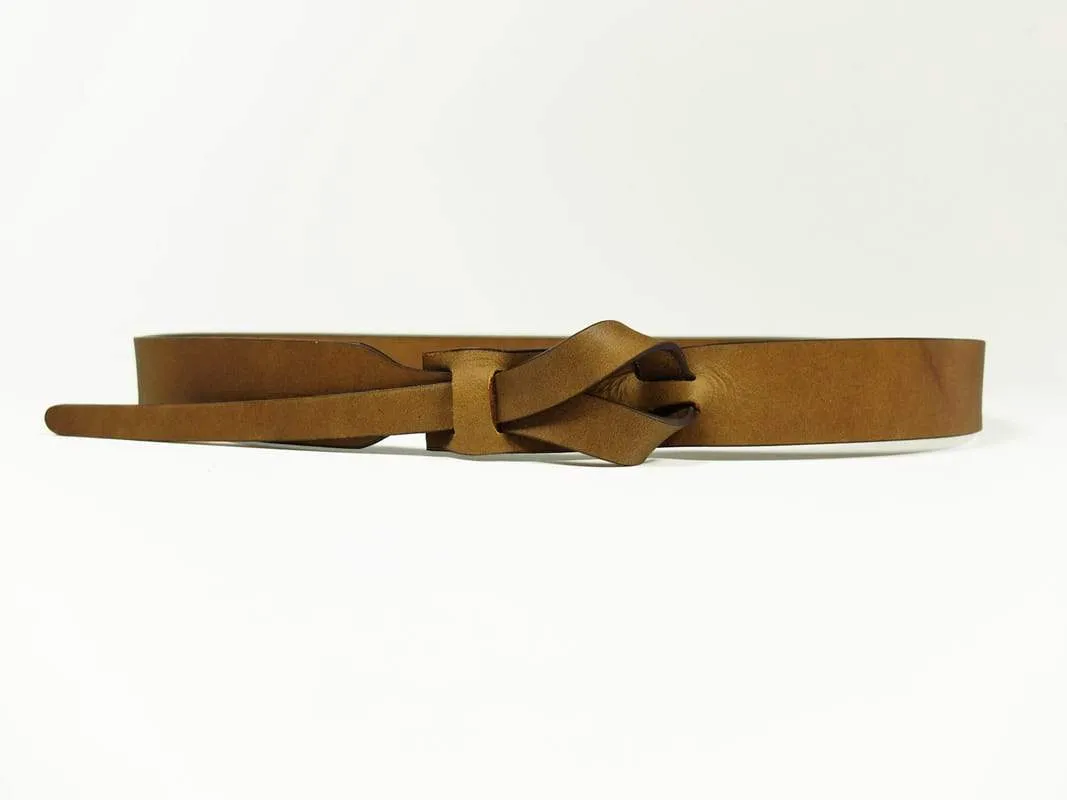 Buckleless Muse Camel Leather Belt - 1"