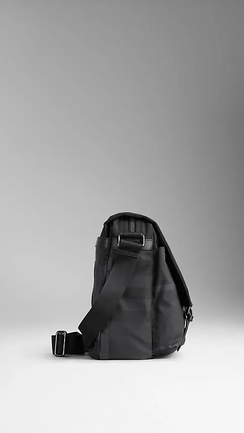 Burberry - Beat Check Messenger Bag