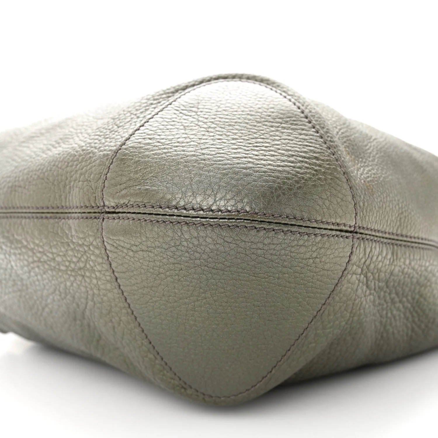 Calfskin Pebbled Metallic Gucci Medium Clean-lined Industrial-grade