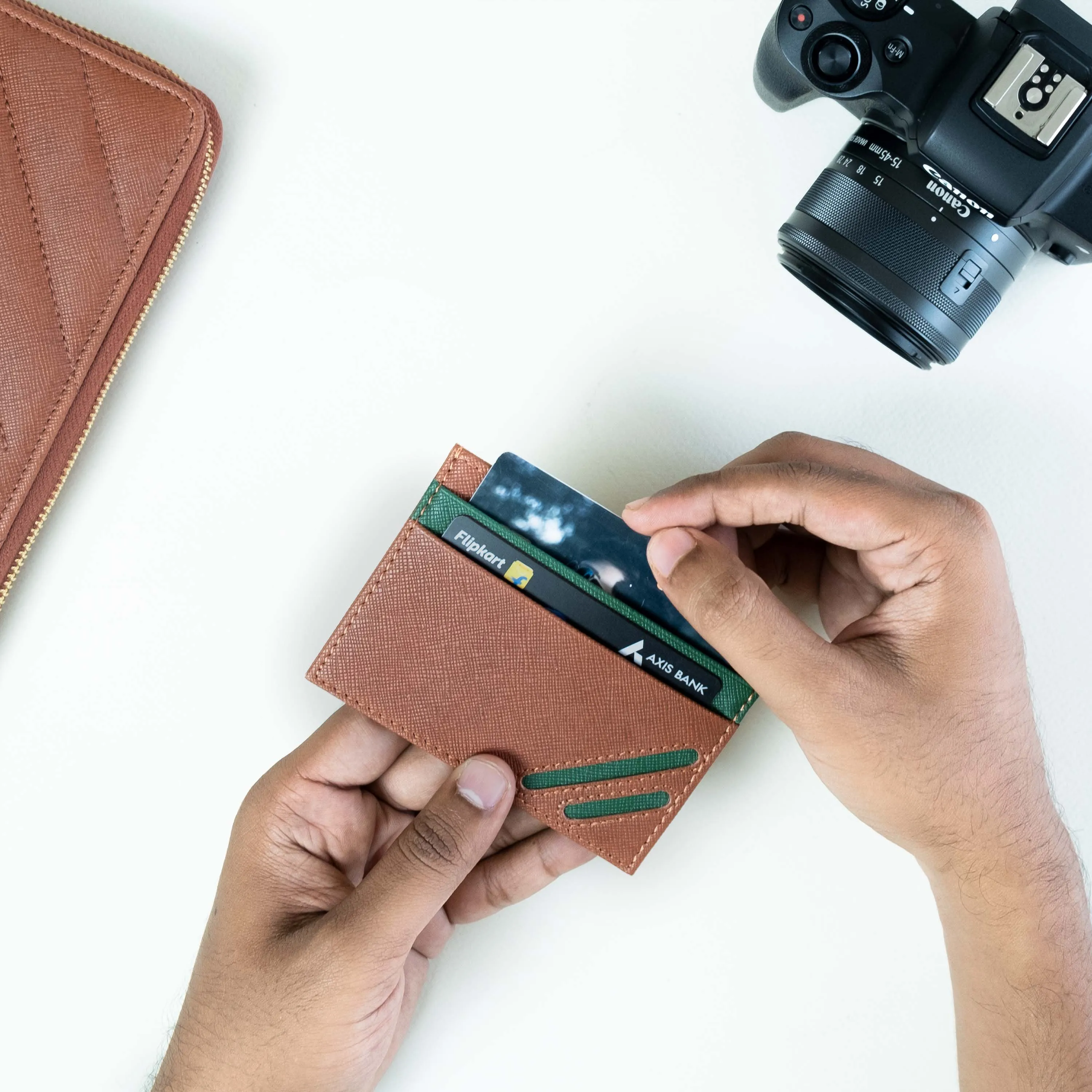 CARD HOLDER - BICHROME
