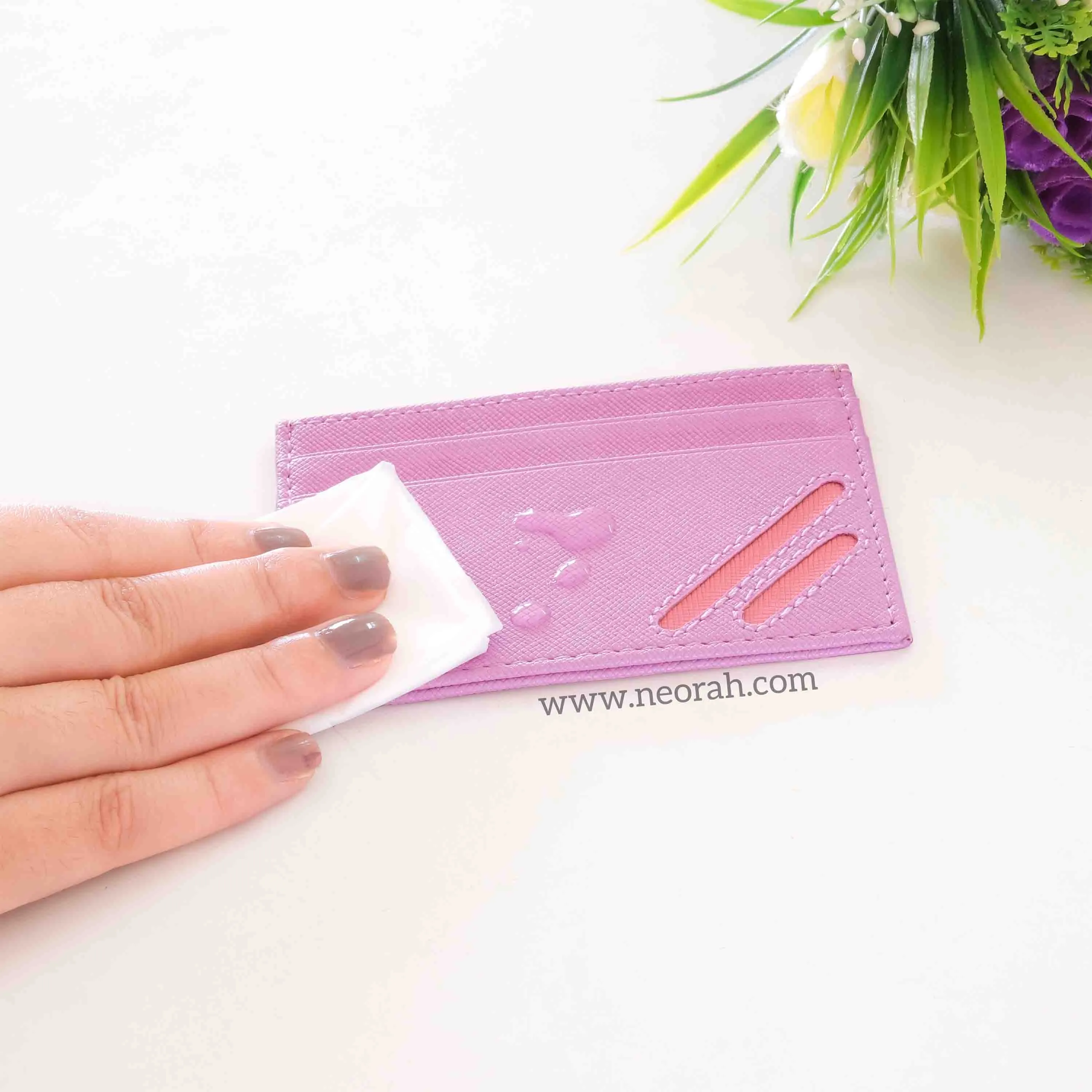 CARD HOLDER - BICHROME