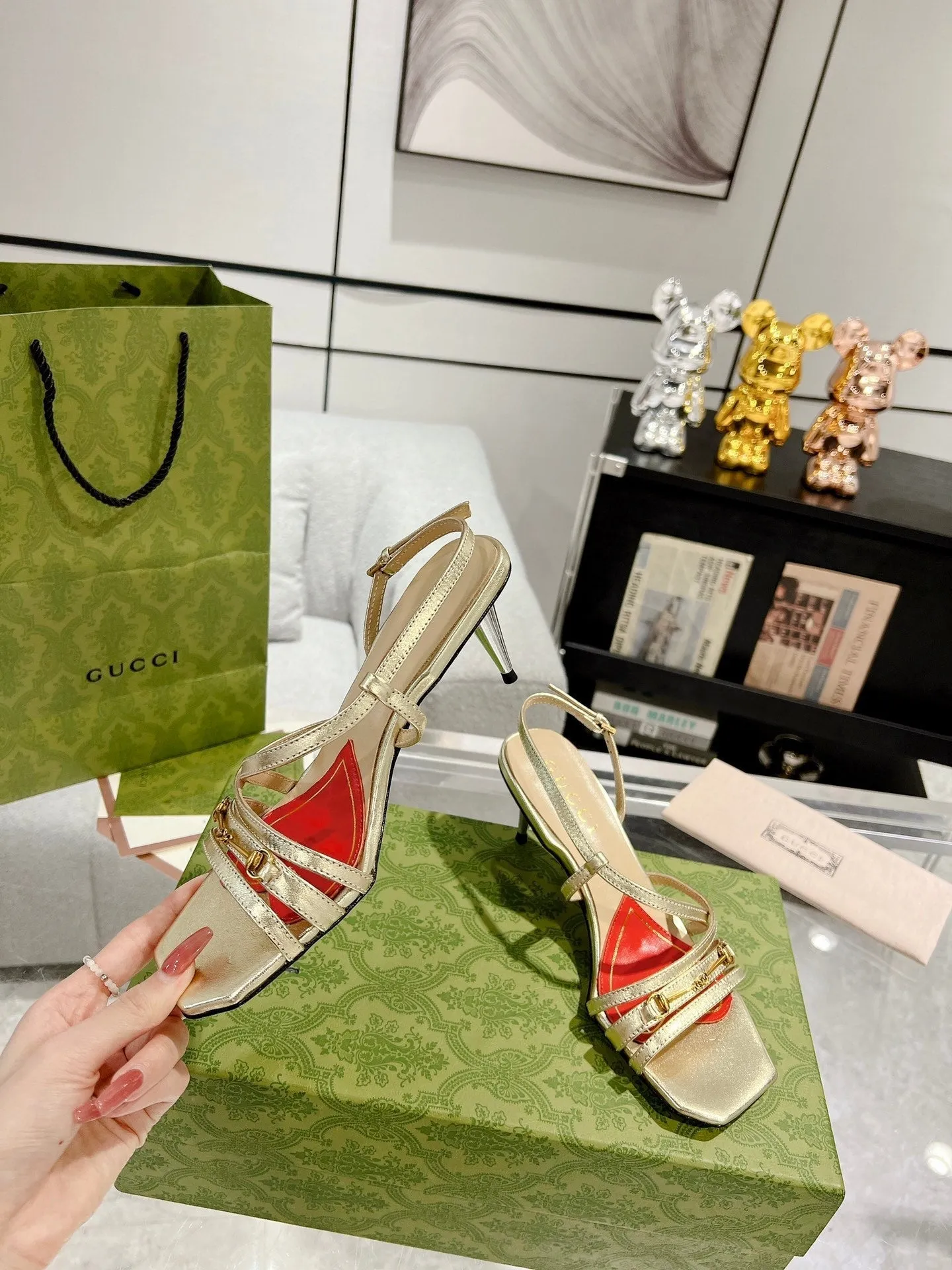 Gucci HEEL SANDAL CALFSKIN CLASSIC STRAPPY GOLD GG Trackable METALLIC Dependable