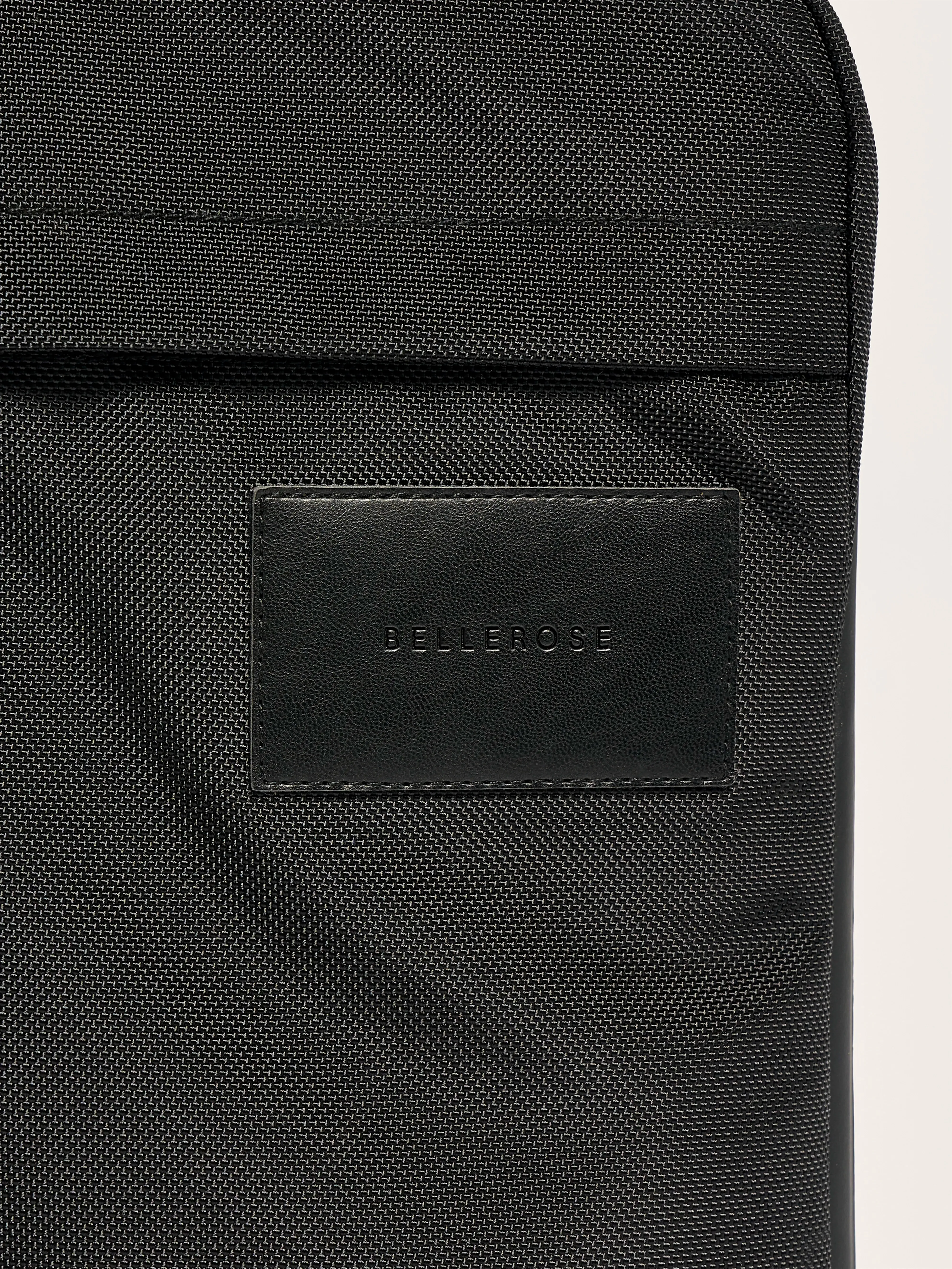 Hencom Bags (251 / M / BLACK BEAUTY)