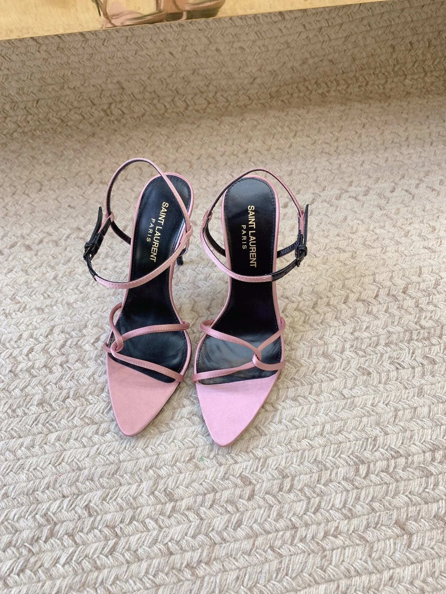 IN Saint PINK Multi-purpose Laurent Eye-catching STRAPPY HEEL HIGH SANDALS SILK