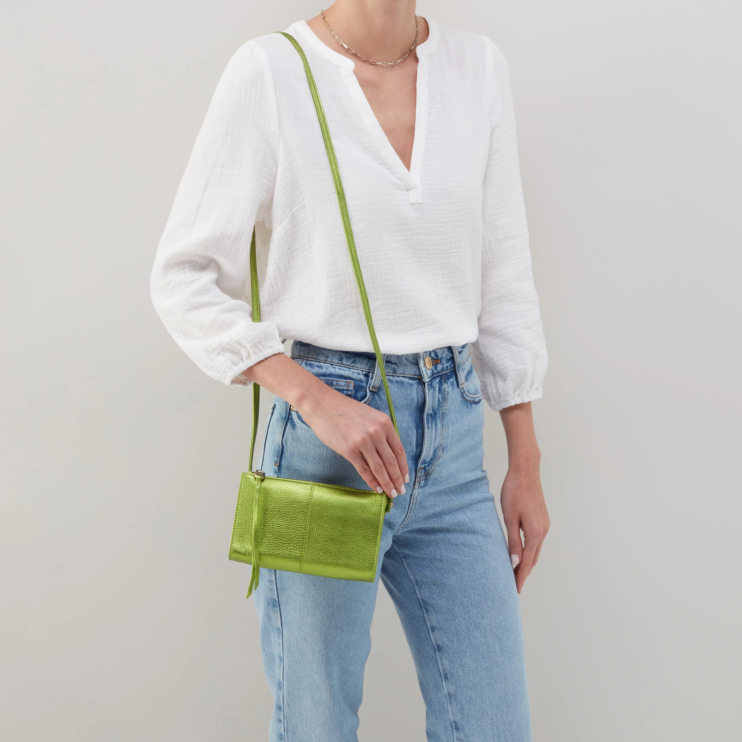 Jewel crossbody in Metallic Green