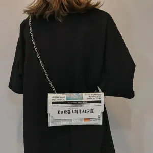 Kawaii Chic Women's Newspaper Messenger Bag 📬✨ - Adorable Square Shoulder Bag for Trendy Fashionistas! 👜💕