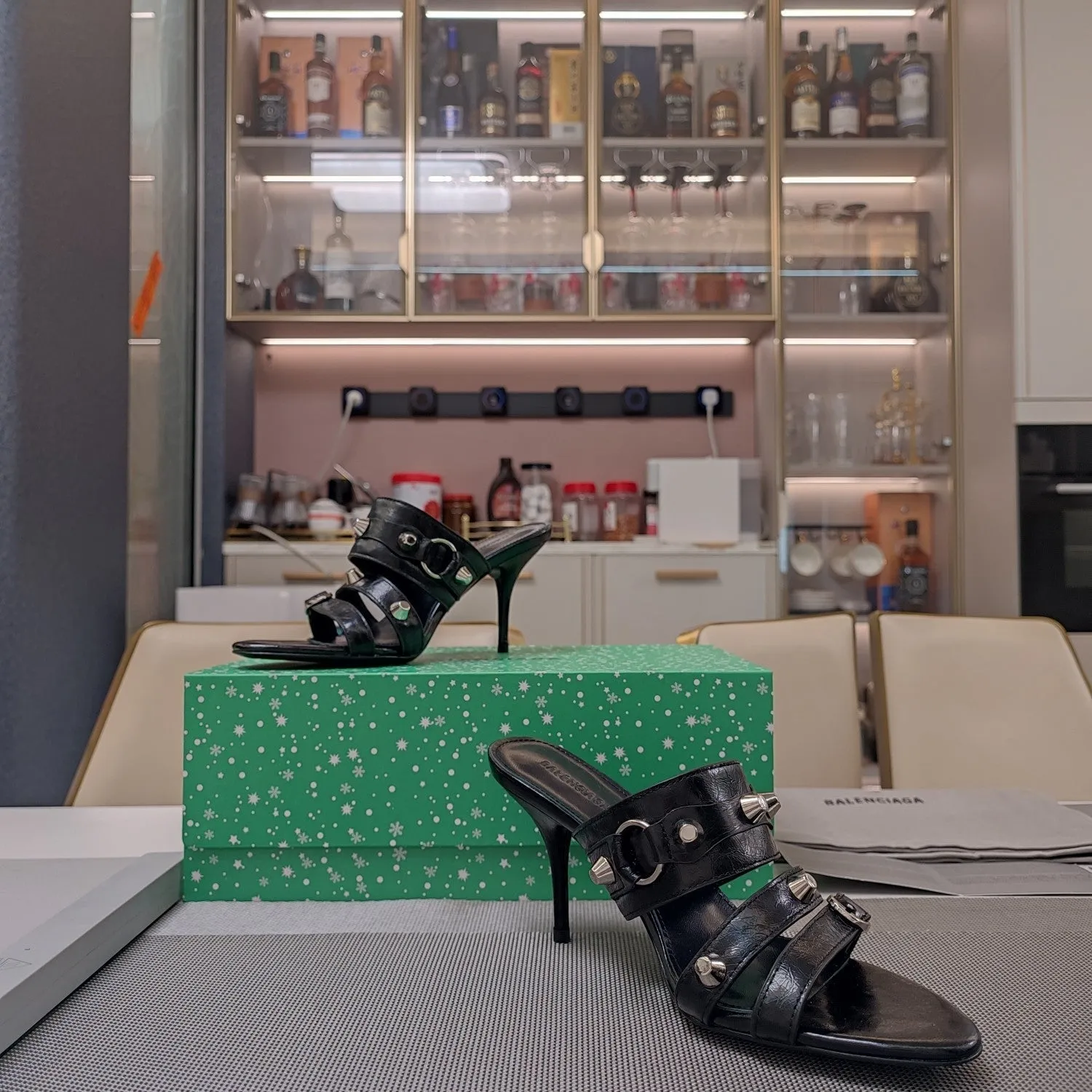 Large assortment SHEEPSKIN IN Balanciaga BLACK User-friendly SANDALS HIGH-HEELED STRAPPY WAX-OIL STUDDED