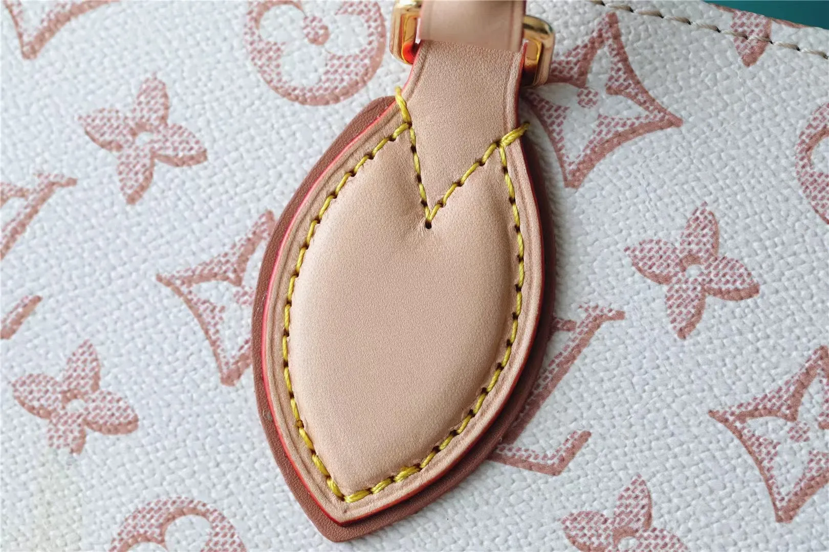 Louis Vuitton OnTheGo MM Bag