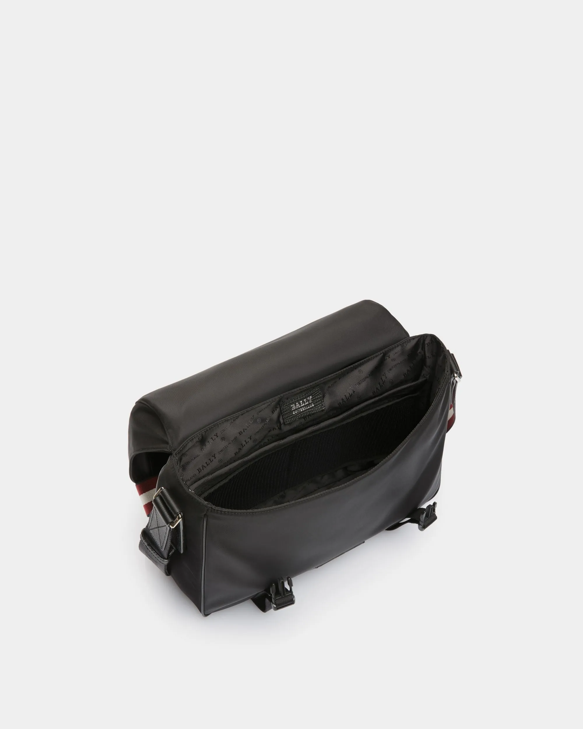 Messenger Bag In Black Recycled Nylon