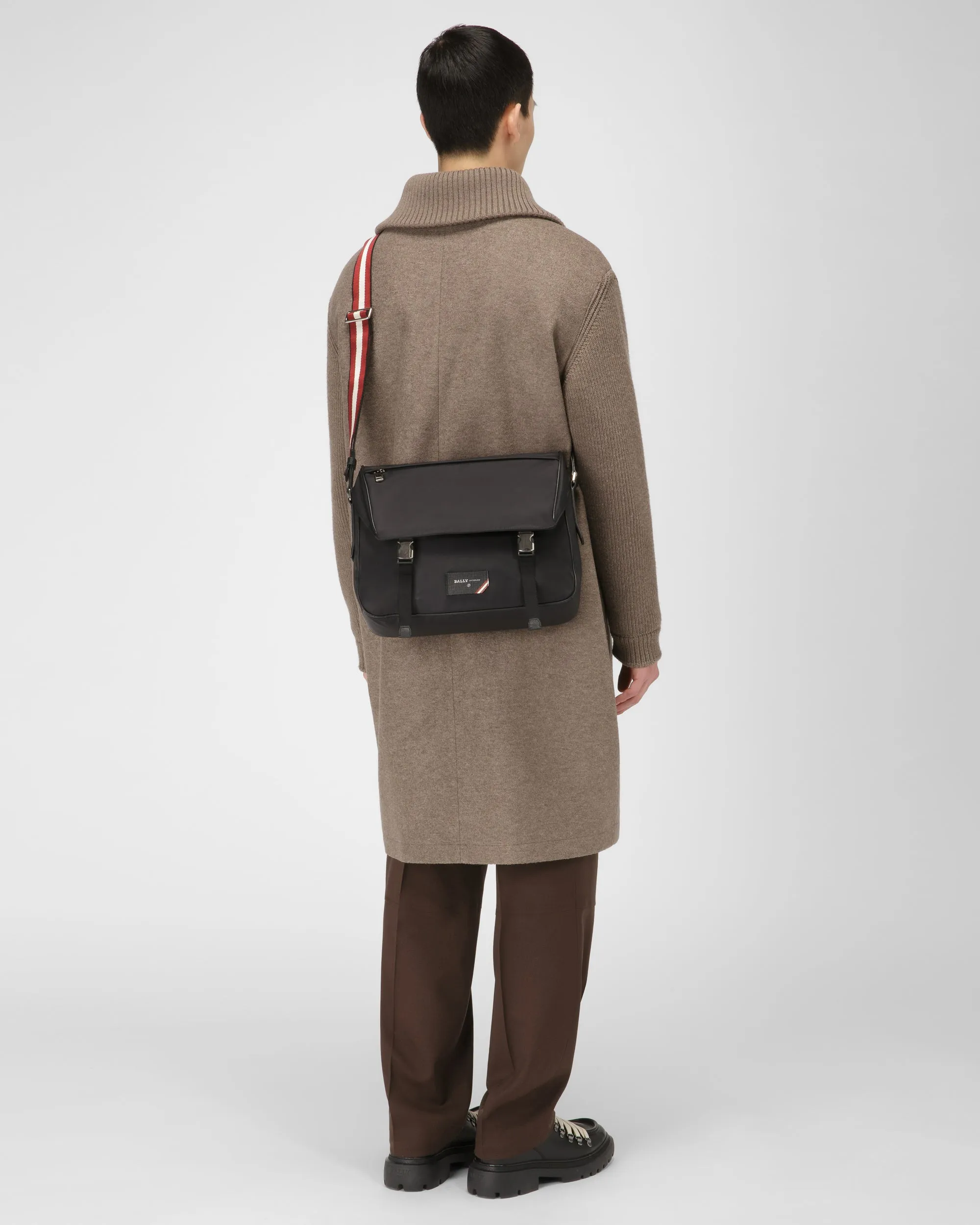 Messenger Bag In Black Recycled Nylon