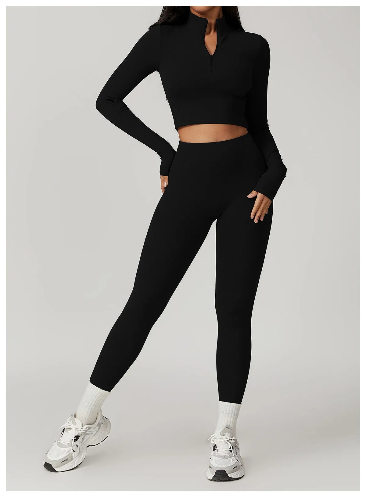 Mira Longsleeve Zip Top