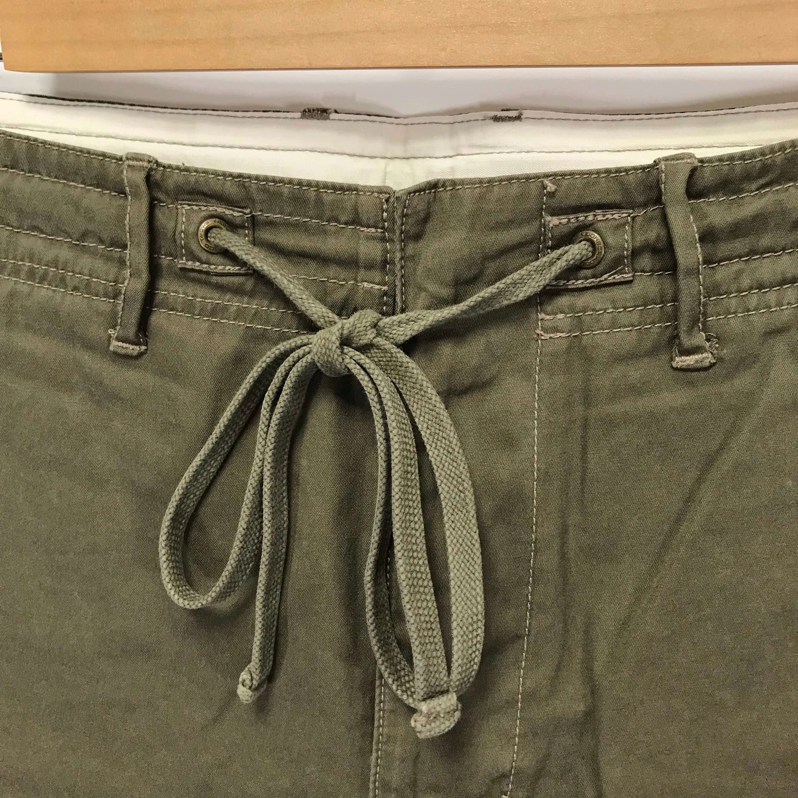 [M/L] Neighborhood Barrel Shorts