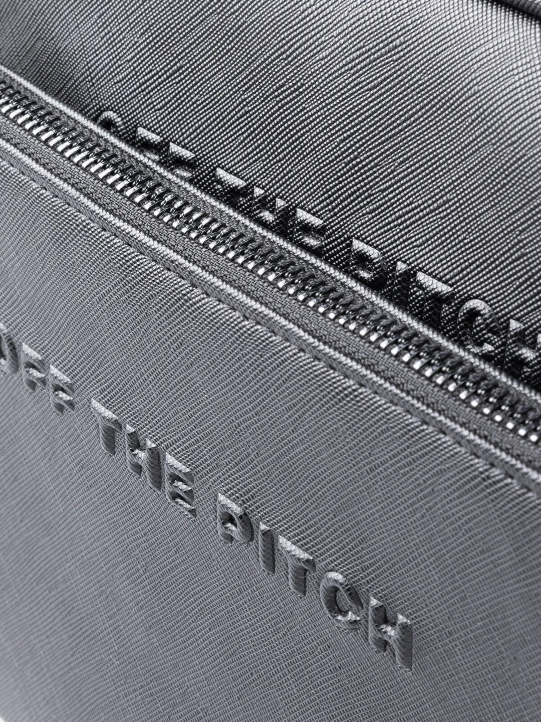 Off The Pitch Take-Off Messenger Bag | Black