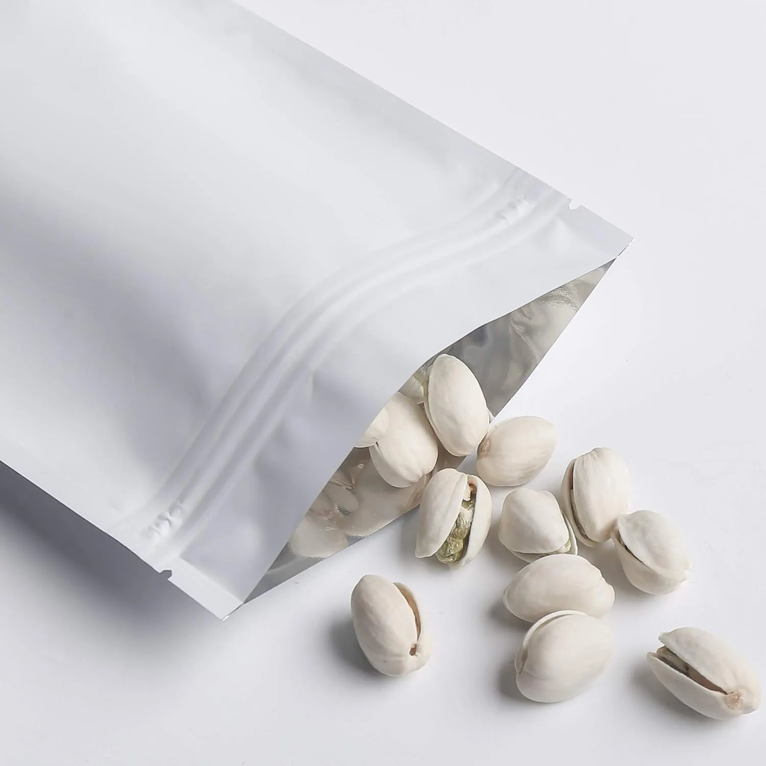 QQ Studio 100pcs Double-Sided Matte Foil Flat Packaging Zipper Seal Bags (4.7" x 7.1", Matte White)