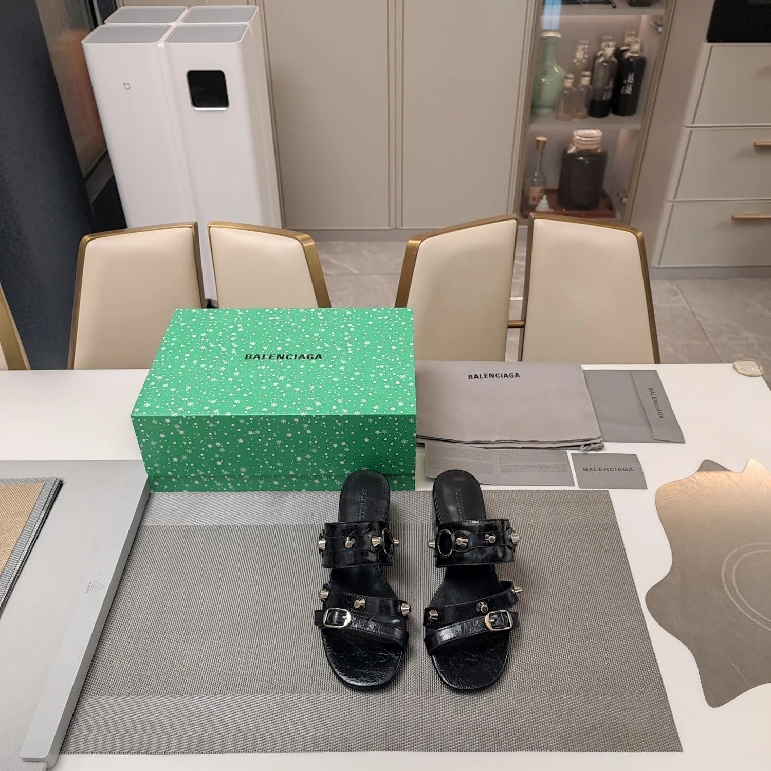 SANDALS HEELED Balanciaga BLACK STRAPPY IN MEDIUM WAX-OIL SHEEPSKIN Masterful craftsmanship All-inclusive selection STUDDED