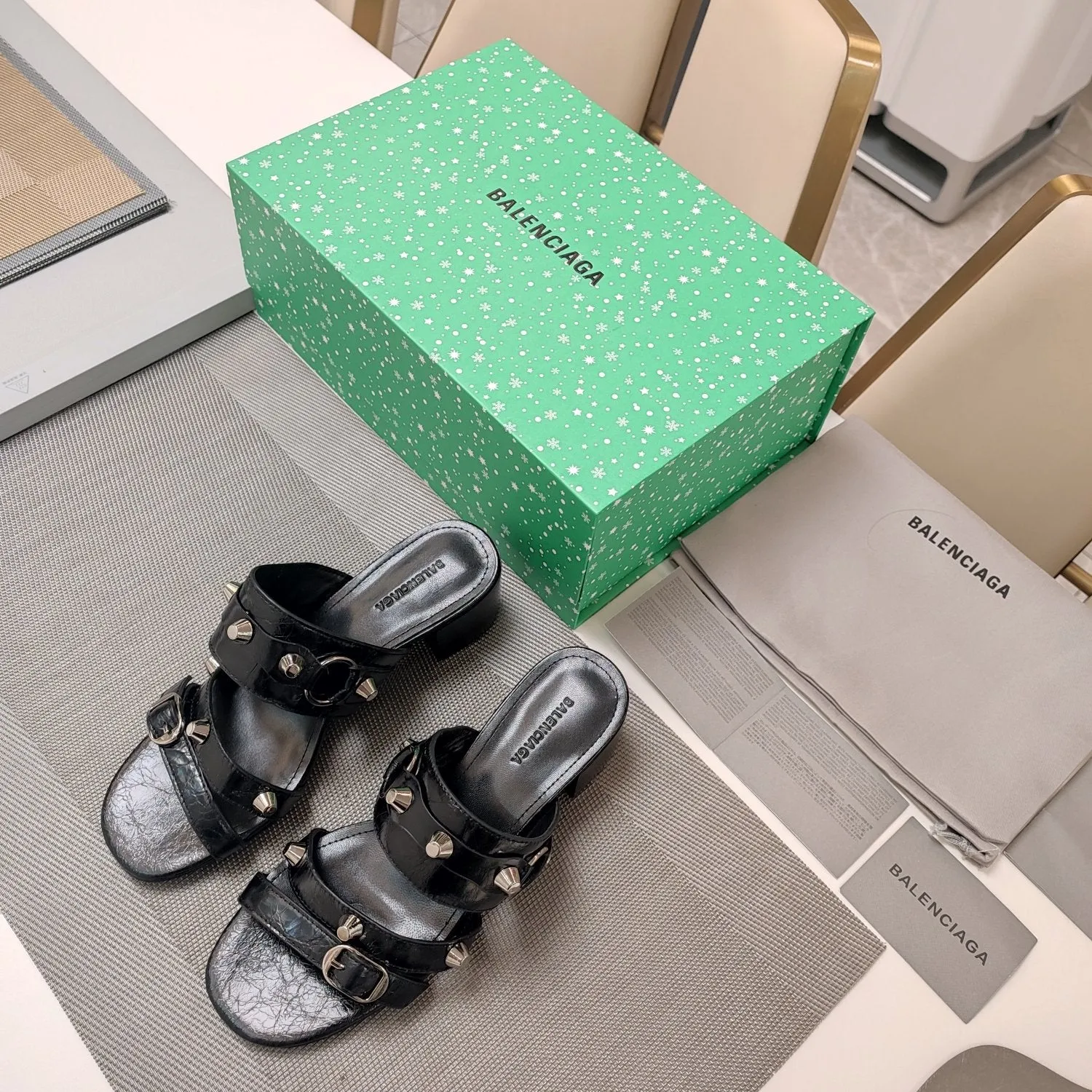 SANDALS HEELED Balanciaga BLACK STRAPPY IN MEDIUM WAX-OIL SHEEPSKIN Masterful craftsmanship All-inclusive selection STUDDED
