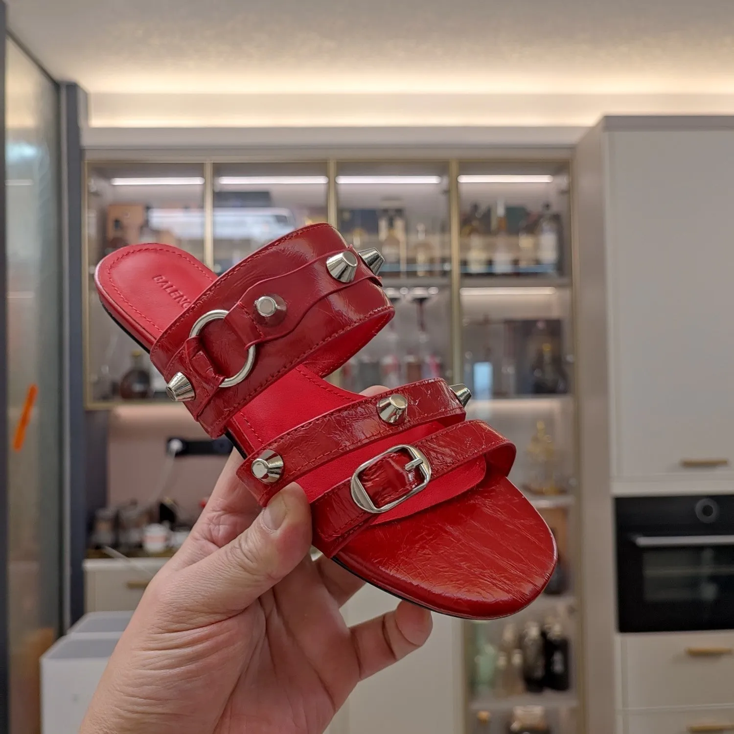 SANDALS WAX-OIL RED Supportive policies SHEEPSKIN STRAPPY STUDDED IN FLAT Best-in-class Balanciaga