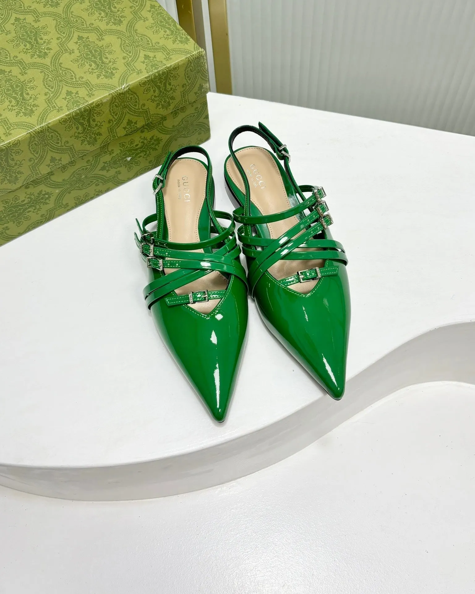 Secure transactions GLOSSY STRAPPY Cross-border shipping FLAT CALFSKIN GREEN SLINGBACK Gucci EMERALD IN