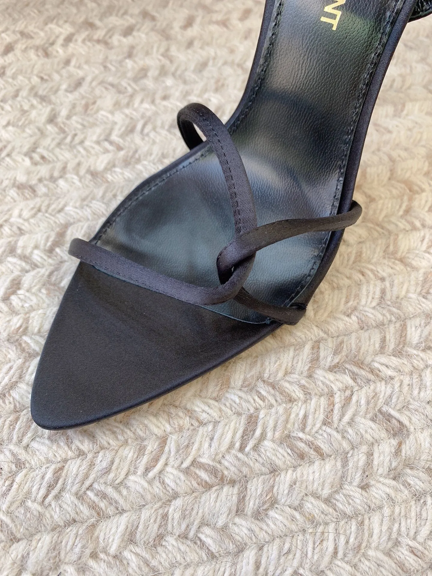 SILK SANDALS HIGH Wireless-enabled IN BLACK HEEL Laurent STRAPPY Global selection Saint