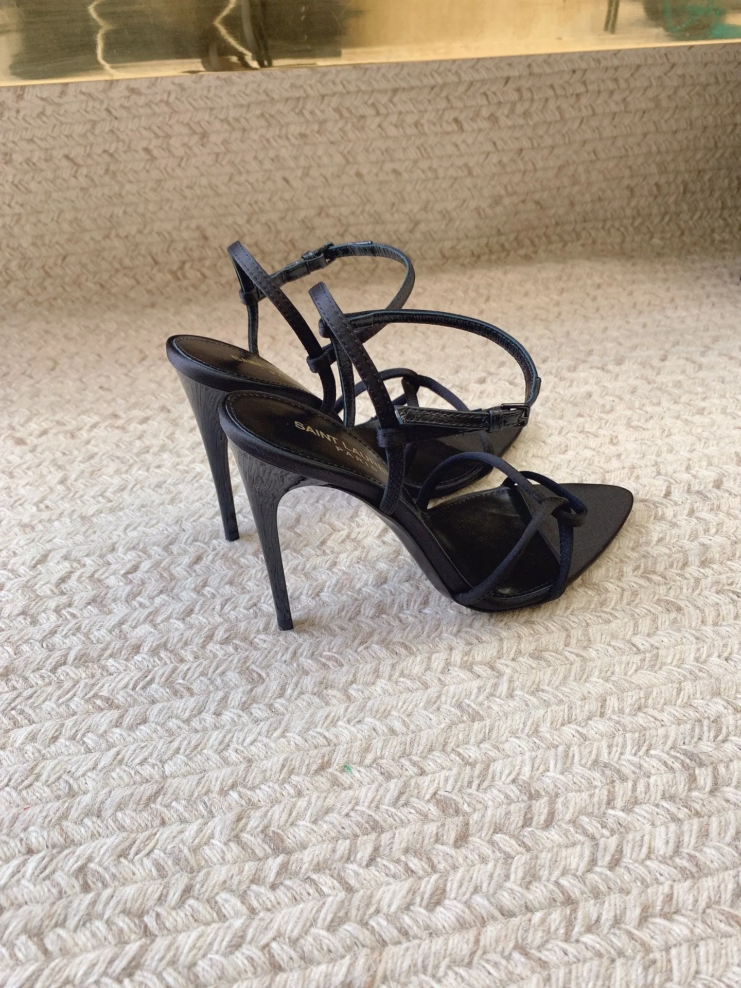 SILK SANDALS HIGH Wireless-enabled IN BLACK HEEL Laurent STRAPPY Global selection Saint