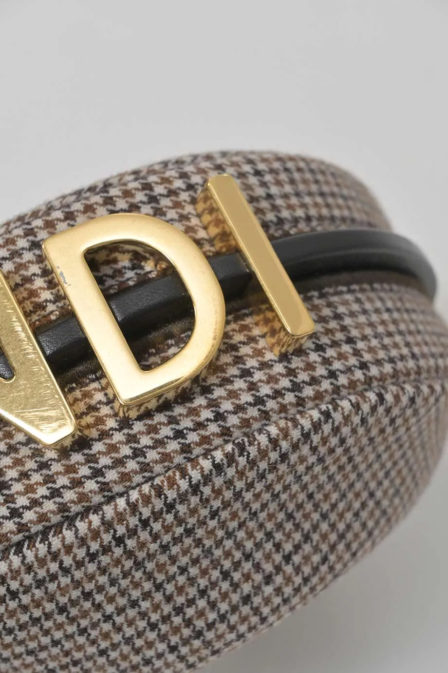 [WB7172] Fendi | Top Handle Bag