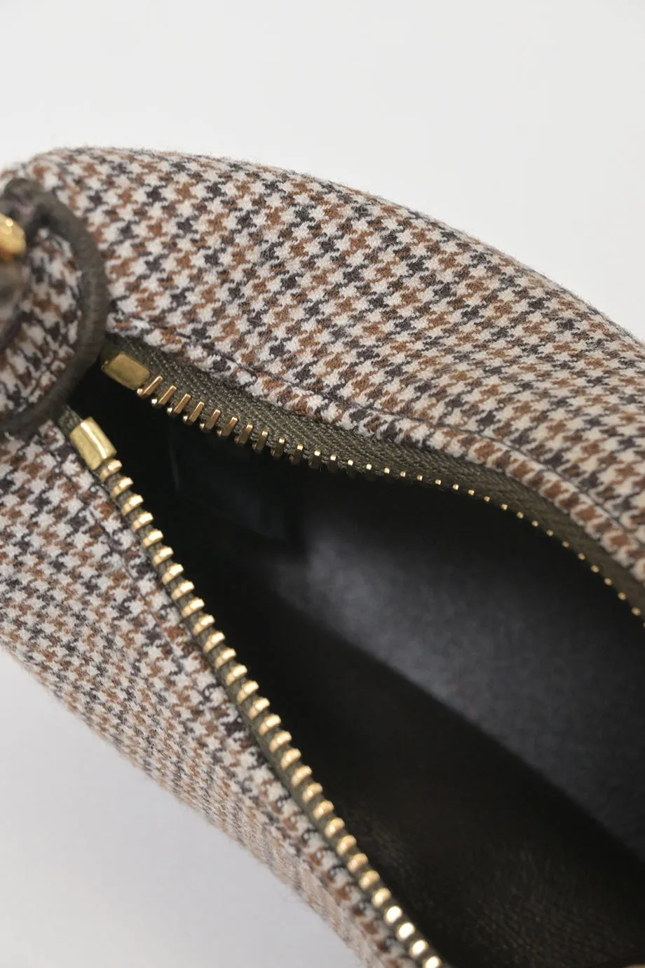 [WB7172] Fendi | Top Handle Bag