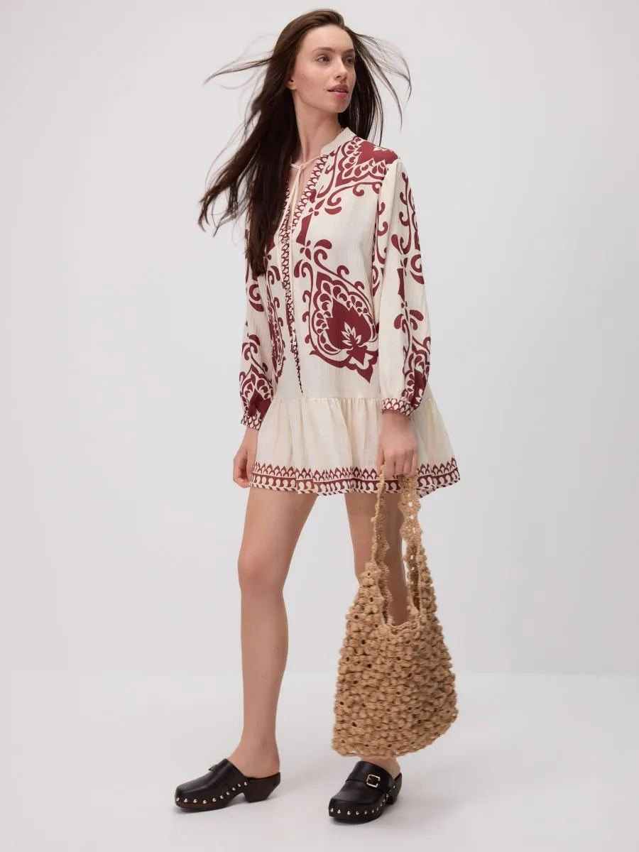 Woven hobo bag