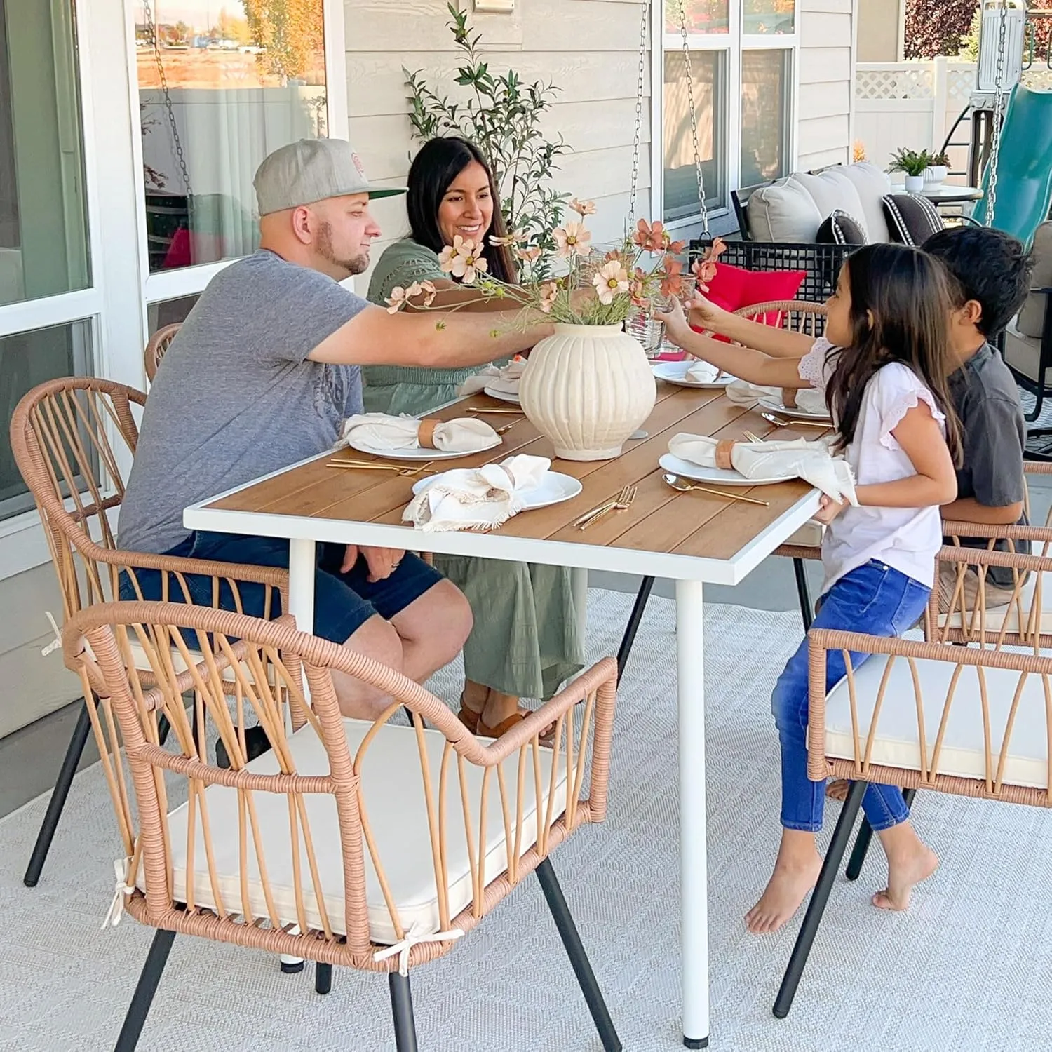 YITAHOME 4 Pieces Rattan Wicker Dinning Chairs, Outdoor Indoor Patio Furniture Set with Cushion and Curved Back All Weather Bistro Chair for Garden Backyard Porch Poolside Restaurant (Beige)