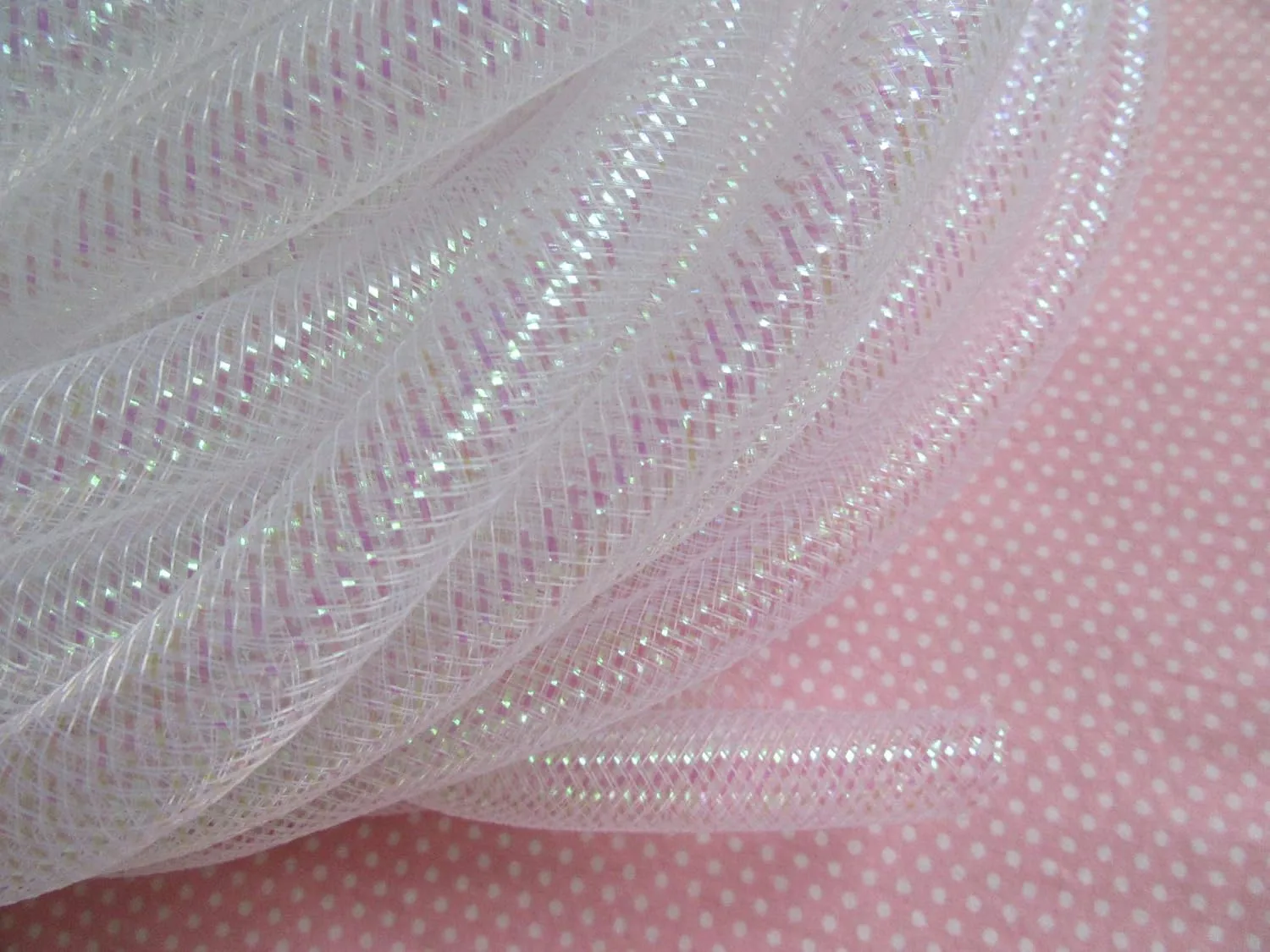 YYCRAFT One Roll 20 Yards Solid Mesh Tube Deco Flex for Wreaths Cyberlox CRIN Crafts 16mm 5/8-Inch (Shinny White)